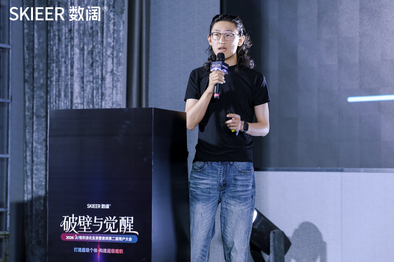 刘勋.jpg undefined